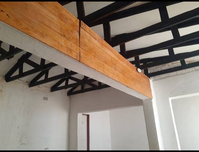 3 BEDROOM HOUSE FOR SALE IN LENYENYE